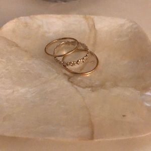 Set of rings